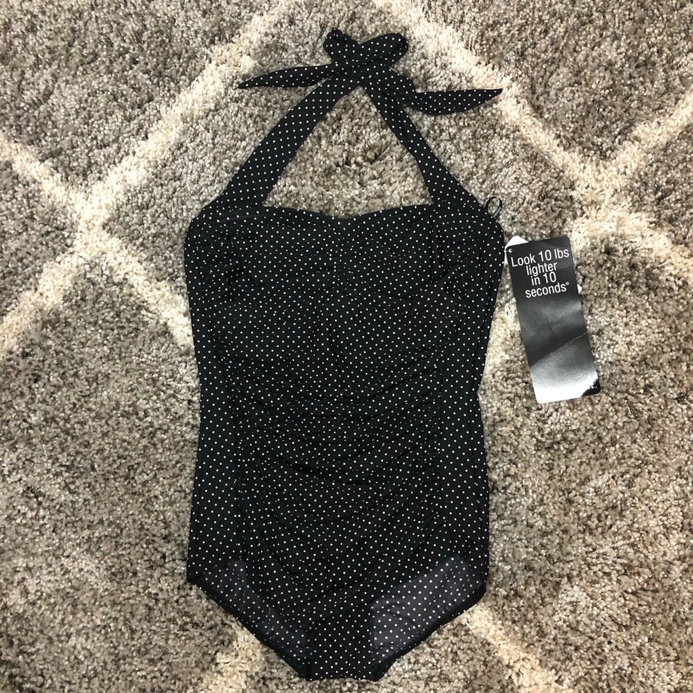 MiracleSuit one piece black/white size 14